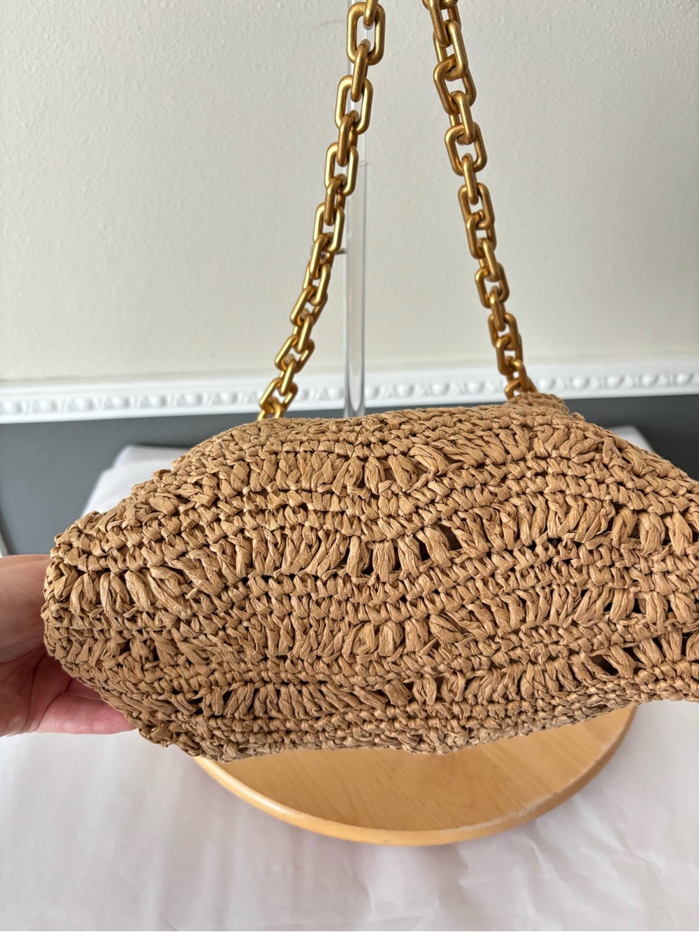 NWOT ZARA Woven Tan Straw Summer Shoulder Bag with Heavy Gold Chain - Picture 5 of 7